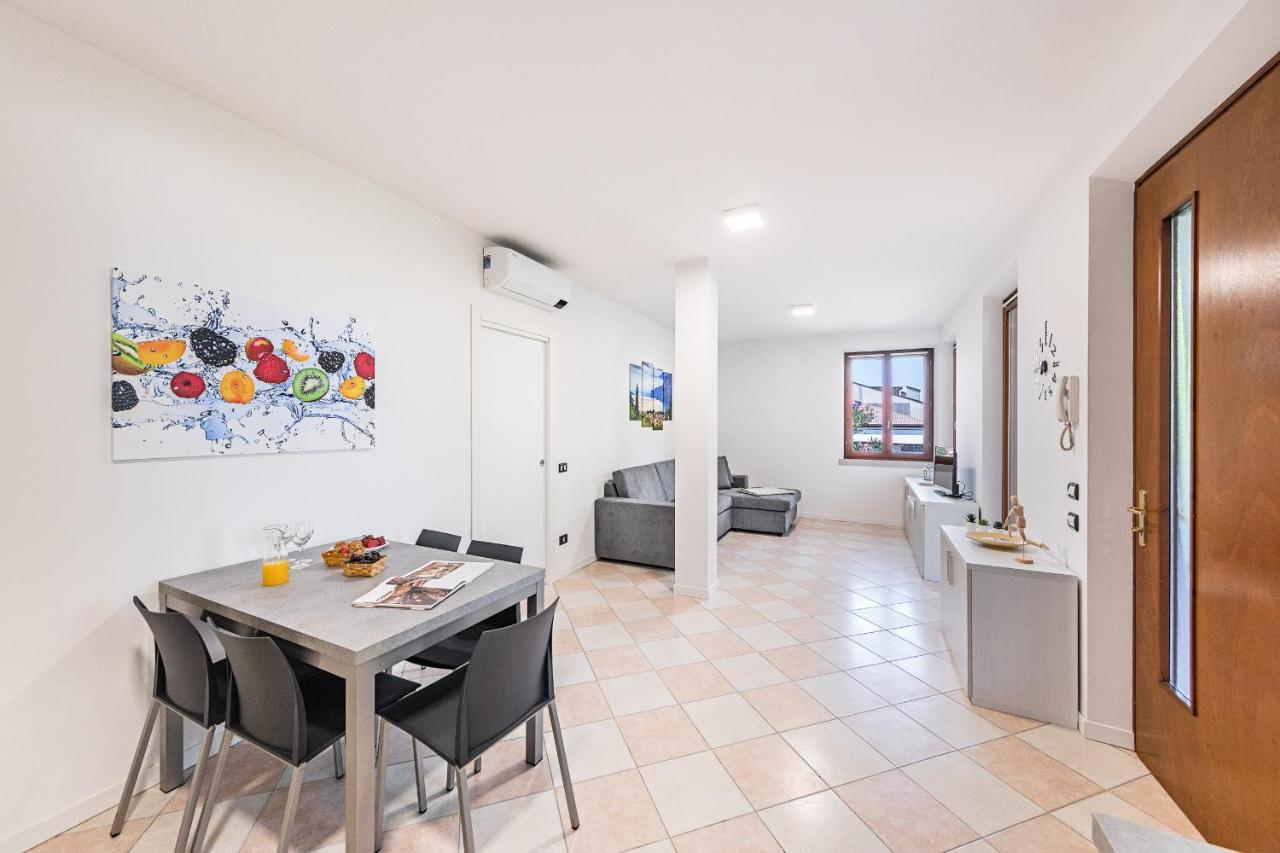 I Ciliegi 1-09 Con Piscina By Wonderful Italy Apartment Desenzano del Garda Luaran gambar