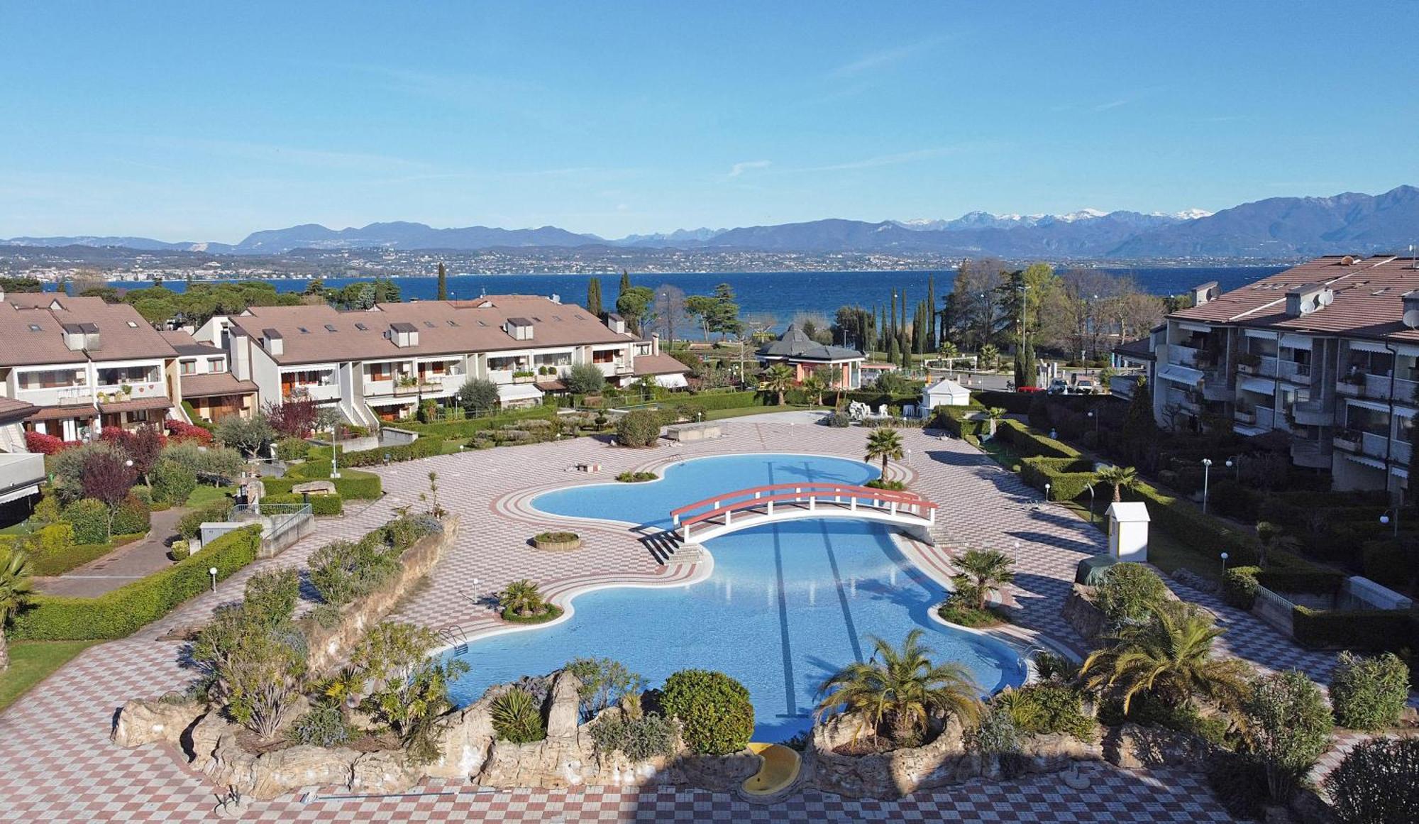I Ciliegi 1-09 Con Piscina By Wonderful Italy Apartment Desenzano del Garda Luaran gambar